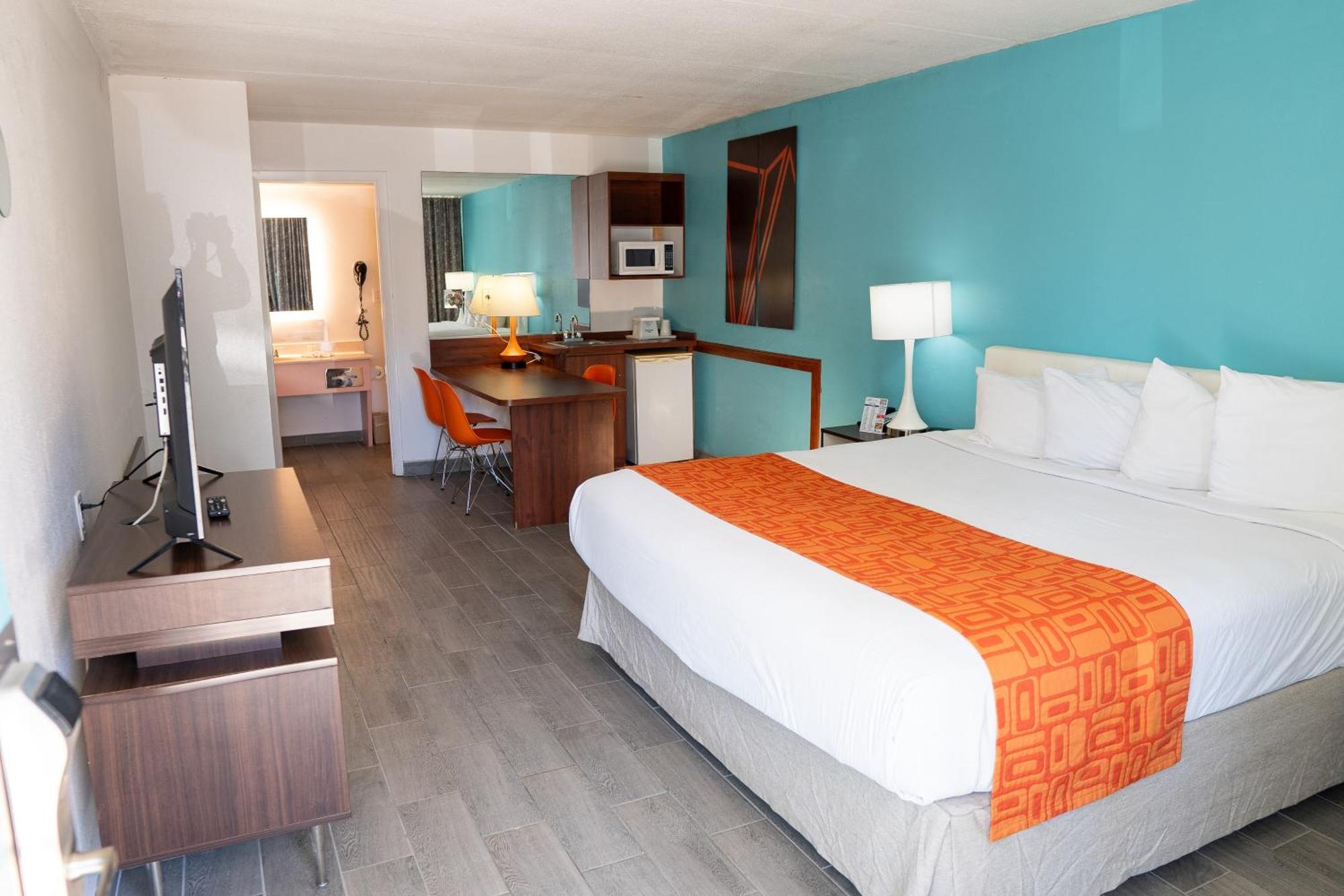 Howard Johnson By Wyndham Clearwater - Dunedin מראה חיצוני תמונה