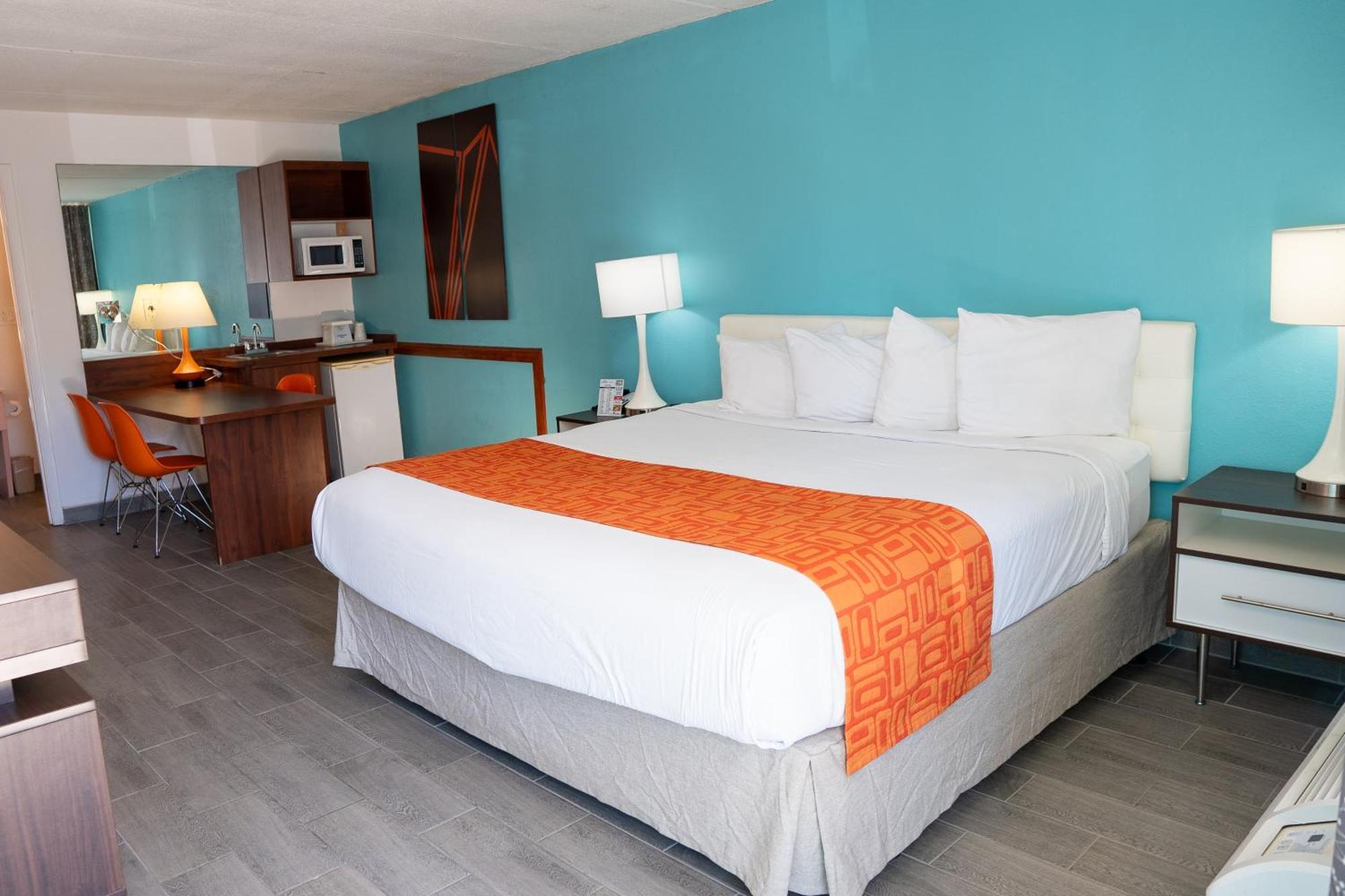 Howard Johnson By Wyndham Clearwater - Dunedin מראה חיצוני תמונה